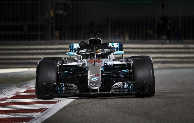 hamilton-abudhabi-mercedes-kvali-1