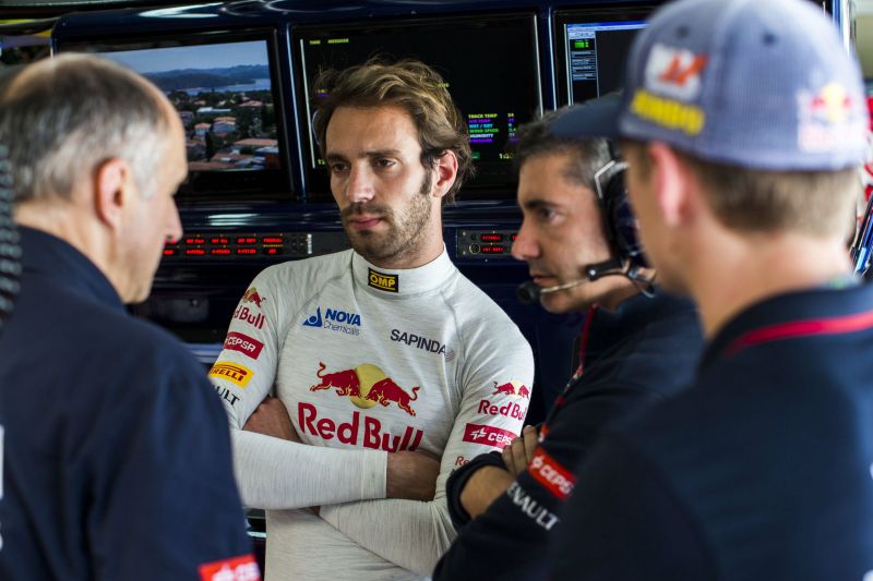 vergne-redbull-2014-1