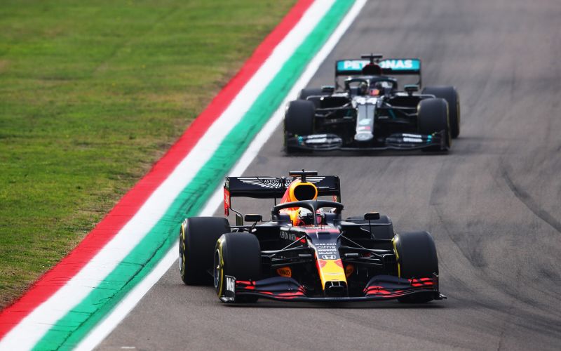 verstappen-hamilton-imola-redbull