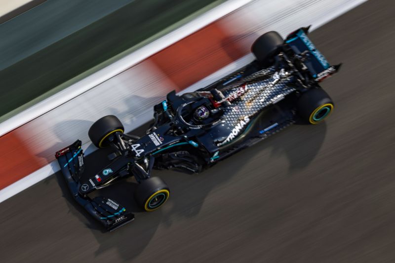hamilton-mercedes-abudhabi-2020_1