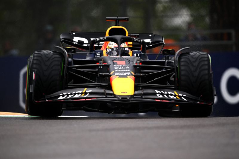 verstappen-pole-redbull-imola