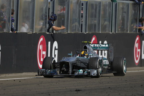 f1-hamilton-mercedes-2013