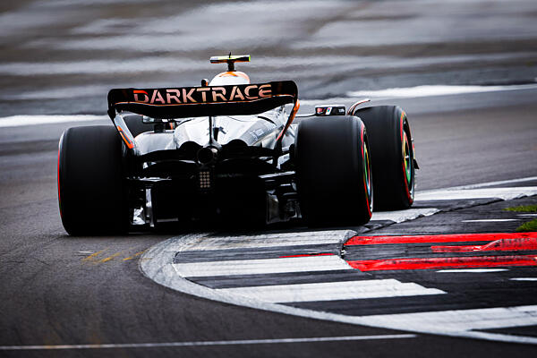 f1-norris-mclaren-silverstone-day2-1