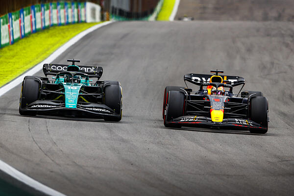 f1-redbull-astonmartin-interlagos-2022