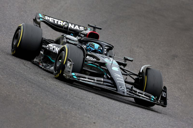 f1-russell-mercedes-suzuka-day1-2