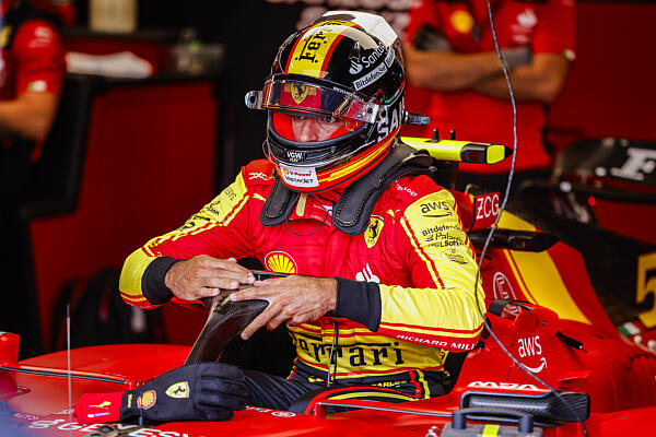 f1-sainz-ferrari-monza-day1