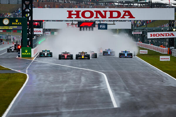 f1-suzuka-start-2022