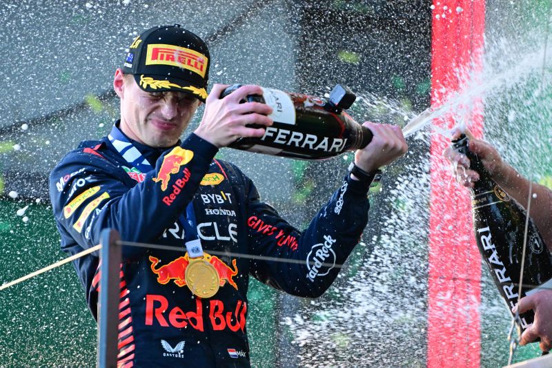 f1-verstappen-aus-redbull-podium