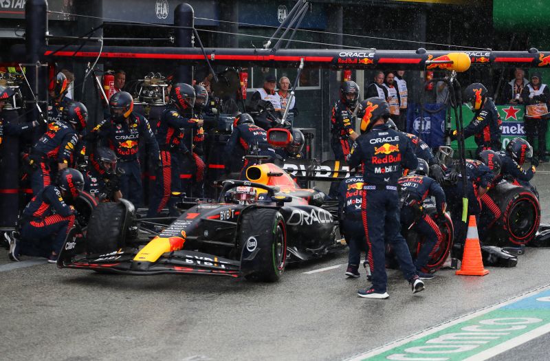 f1-verstappen-redbull-zandvoort-boksz