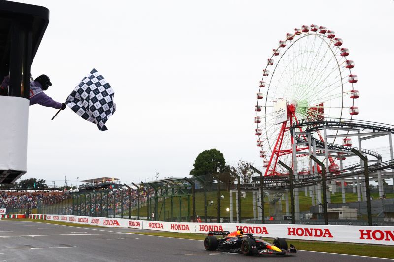 f1-verstappen-suzuka-2022-finish