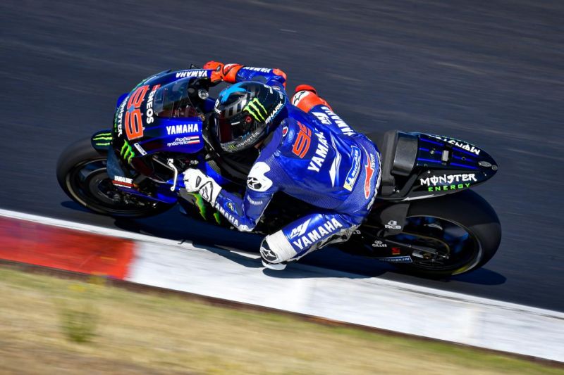 lorenzo-portimao-teszt-yamaha-motogp