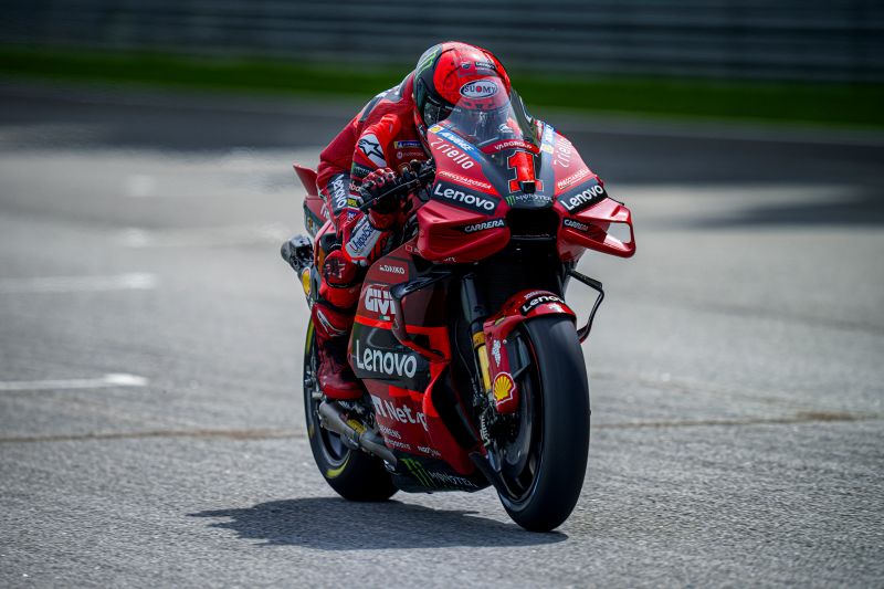 motogp-bagnaia-ducati-sepang-1
