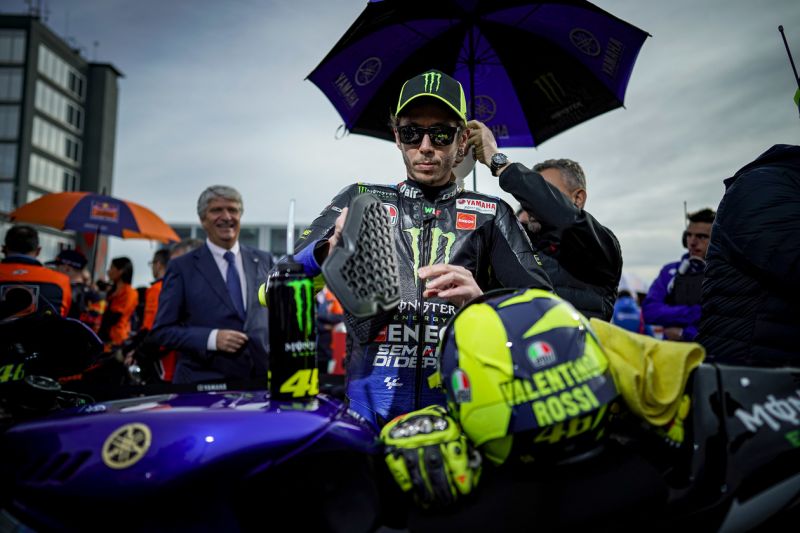 rossi-yamaha-1_1