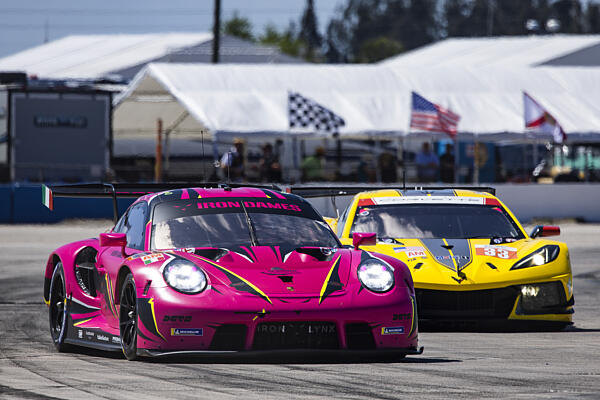 wec-iron-dames-corvette-gt-sebring