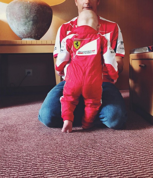 Kimi_baba_Ferrari