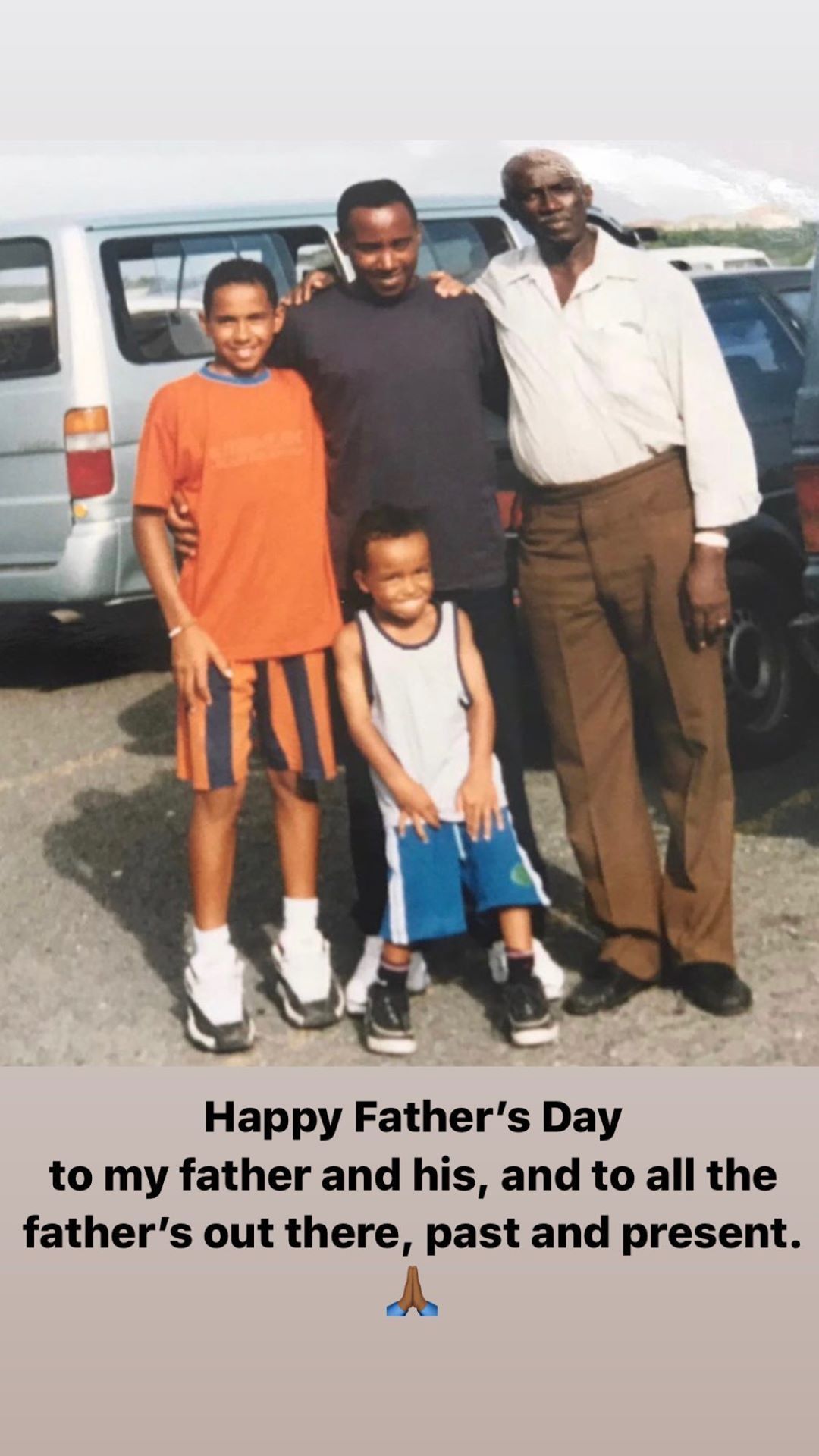 hamilton-apak-napja-1