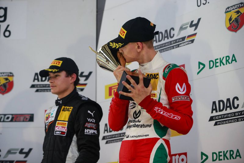 mick_schumacher_r2