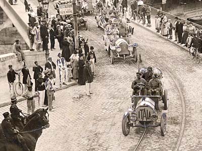peking-paris-pirelli