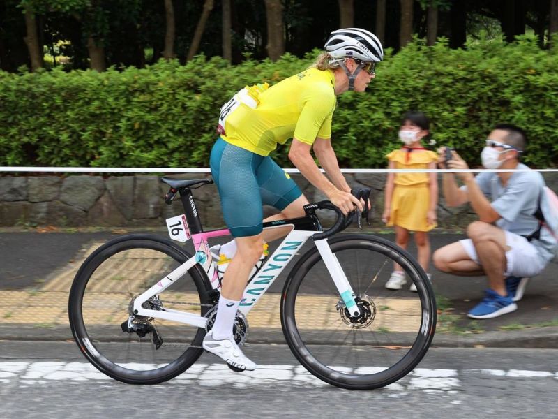 tiffany-cromwell-bottas