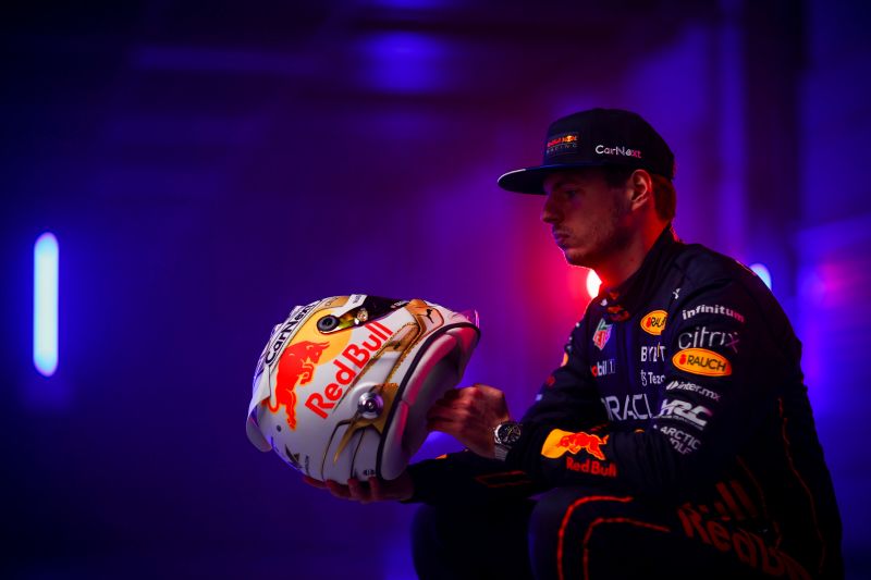 verstappen-redbull-2028