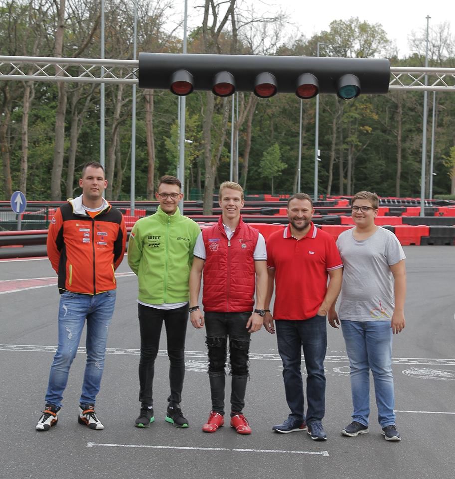 22049969_10154987645347066_3295192334496477848_n