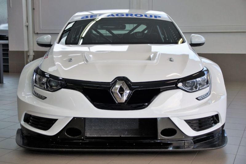 Photo-R2-09-2017-4-Mid-1024x683