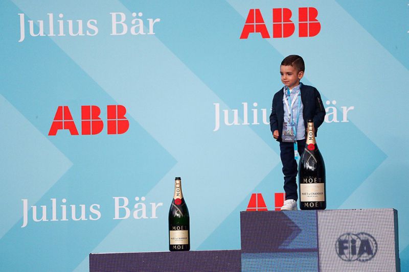 65017742_2225826604202555_3754650755076718592_n