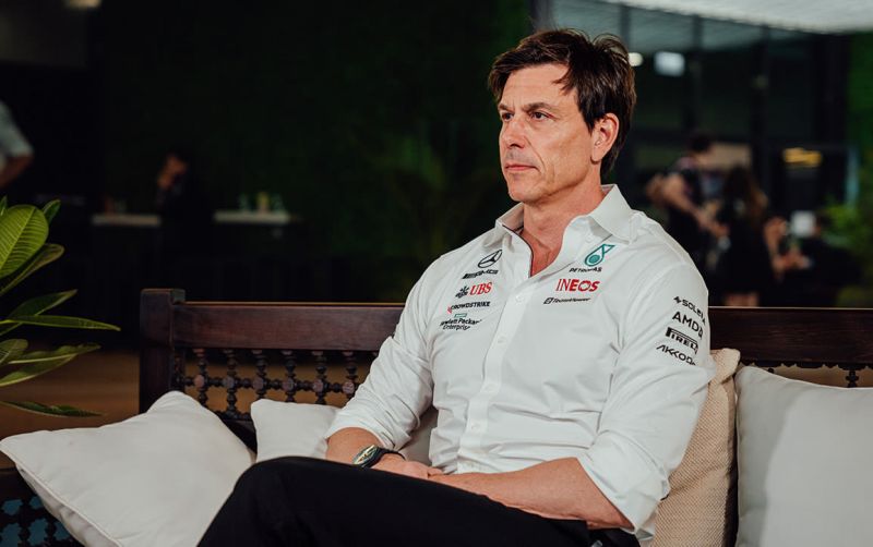 00-Toto-Wolff-Mercedes-AMG-F1-text