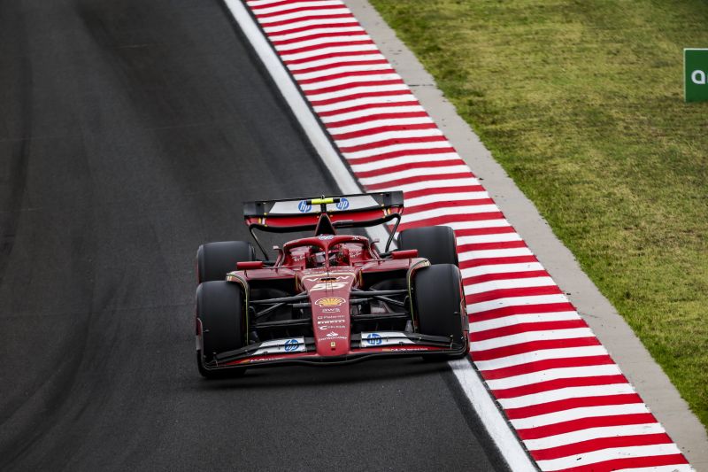 07-scuderia-ferrari-hungary-gp-sat_def1b97b-6051-4774-824e-11f6d12d4ed2_resize