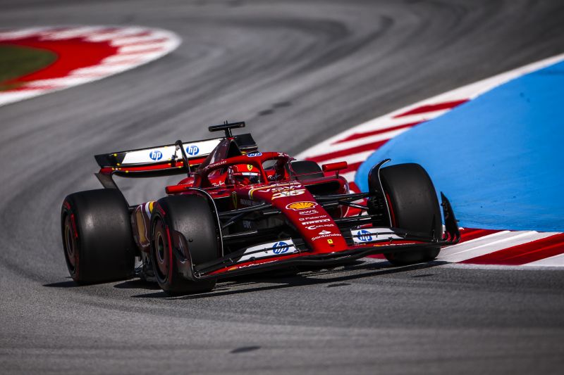11-scuderia-ferrari-spanish-gp-friday_74d203d2-22a7-4b03-8430-f3c1fe734ac5_resize_1