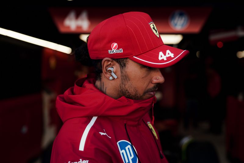 f1-hamilton-ferrari