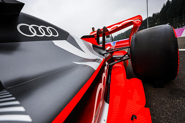 Audi-F1-2022-Spa-1