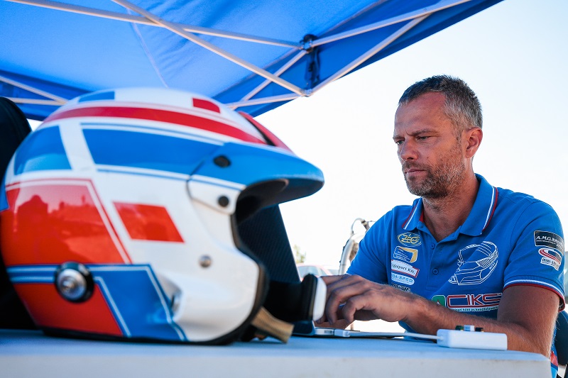 C6A2F48C-AFAF-4994-AB72-9ACDCF1836B1