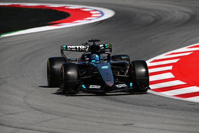 M604767_F1_Grand_Prix_of_Barcelona_Catalunya_Practice_resize_1