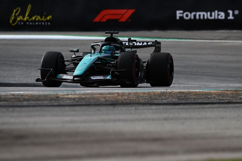 M634163_F1_Grand_Prix_of_Bahrain_in_Malaysia_Practice_resize