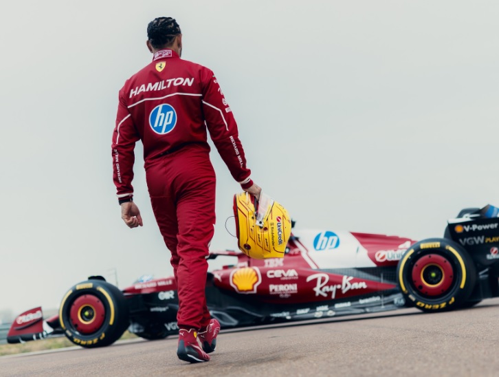 f1-hamilton-ferrari-2025-fiorano