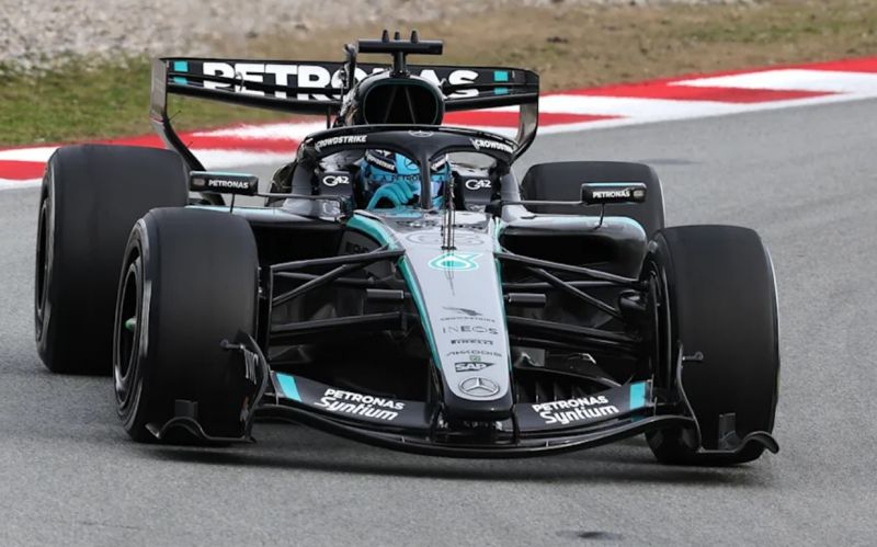 f1-mercedes-russell-barcelona-teszt