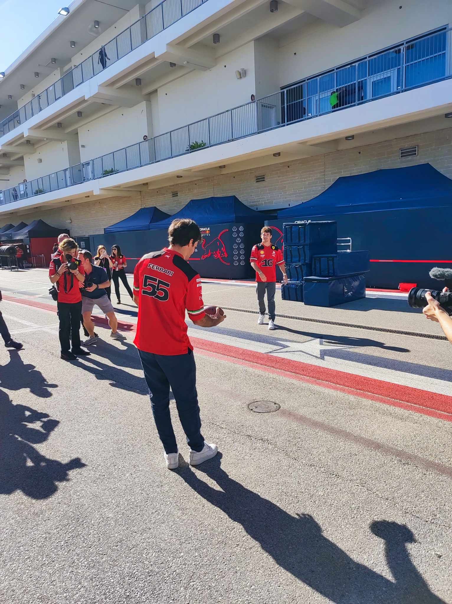 ferrari-austin-sainz