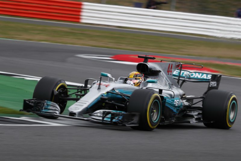 hamilton-silverstone-edzesek-2017