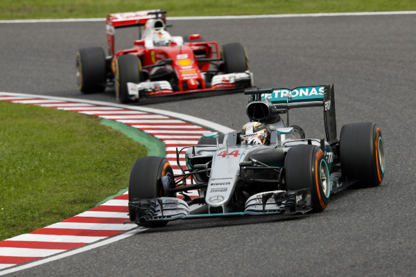 hamilton-ferrari-suzuka-2016