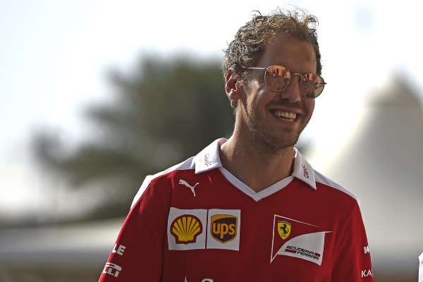 vettel-abu-dhabi-paddock-2016