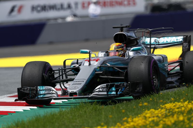 hamilton-mercedes-austria-2017