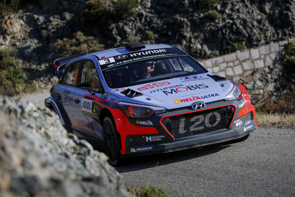 neuville-hyundai-wrc-2016