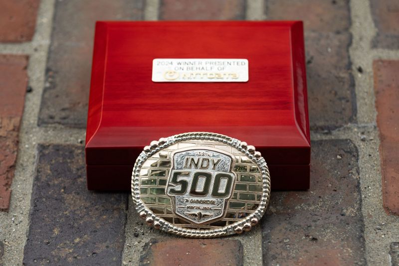 indy500-buckle