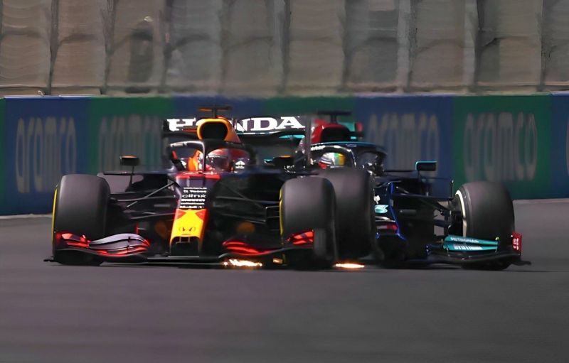 verstappen-hamilton-2021-saudi