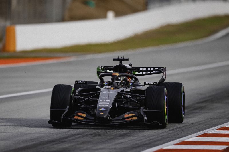 mclaren-test-1