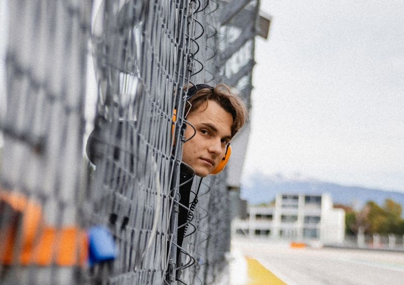 piastri-2026-barcelona-1