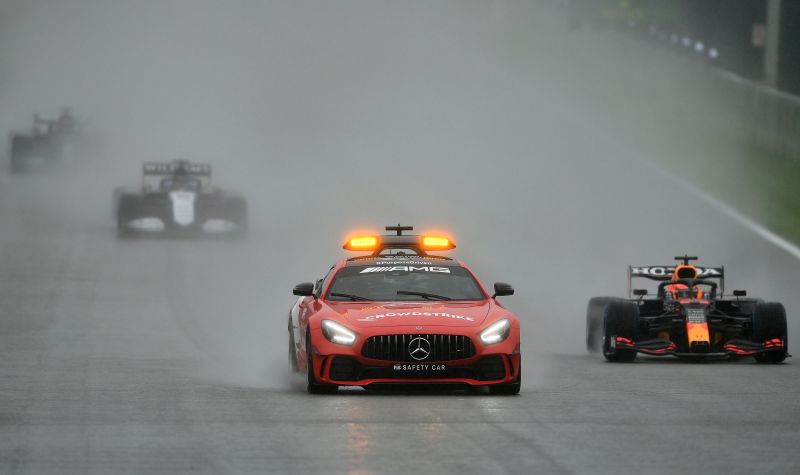 spa-rain-1