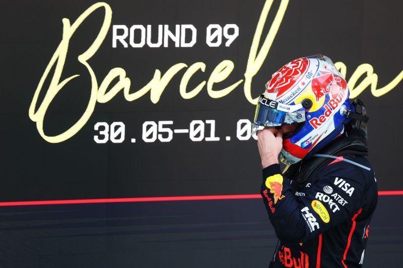 verstappen-barcelona-sad