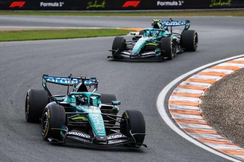alonso-stroll-zandvoort